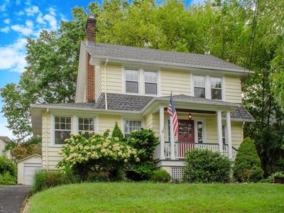 3 Oxford Ter, West Orange, NJ, 07052