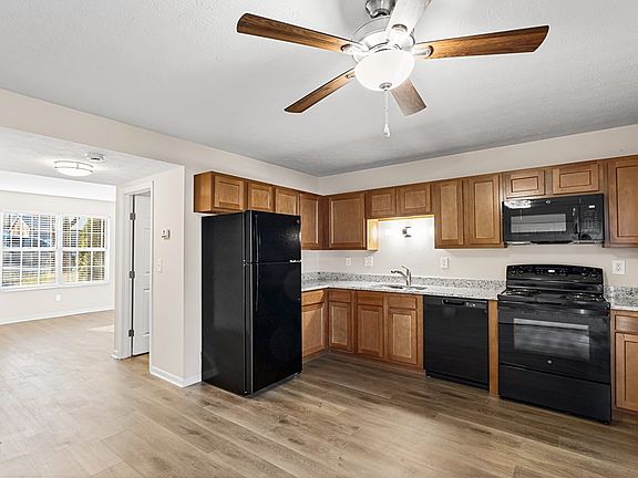 3rd image of 3090 Candlewood Ct