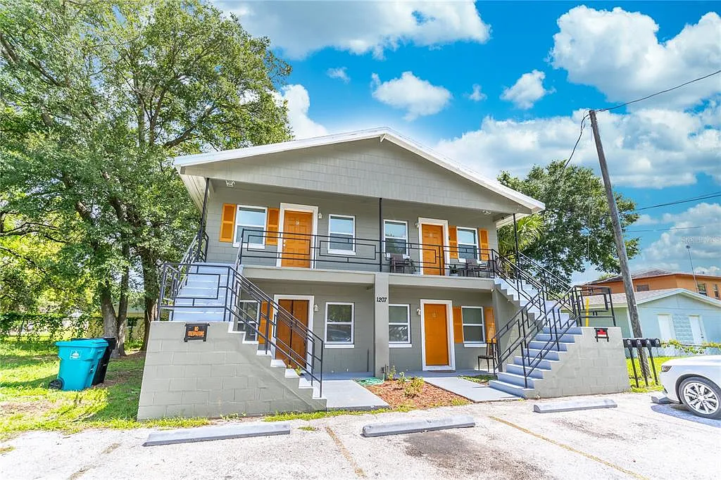 1 bed, 1.0 bath, 500 sqft, $995 — Photo 2
