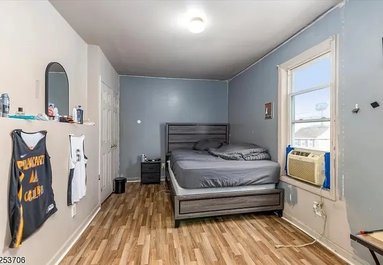25 Washington Ave #A — Photo 3