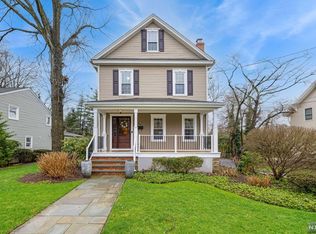 24 Westervelt Pl, Cresskill, NJ 07626