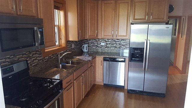 1st image of 4938 W Cornelia Ave #1