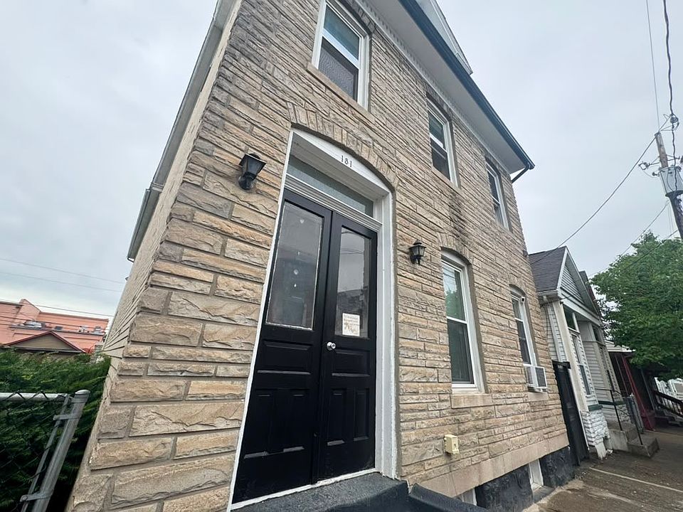 1st image of 151 W Nesquehoning St