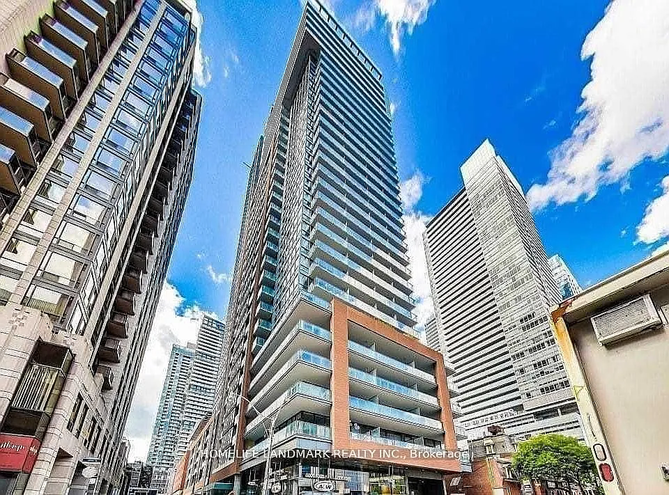 8 Mercer St