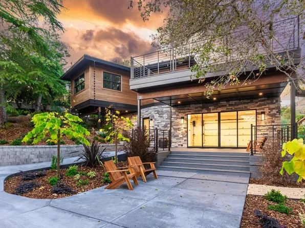 15 Via Del Arroyo Drive, Napa, CA 94559