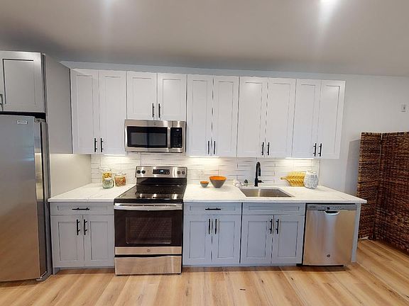 2nd image of 1327 N Marston St #305
