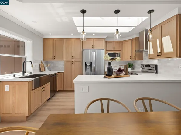 1152 Fairlawn Ct APT 3, Walnut Creek, CA 94595