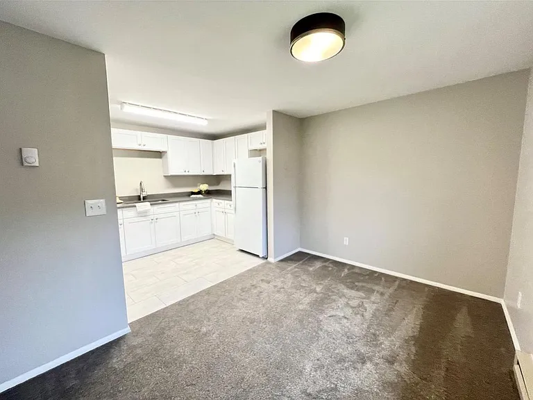 5 Grove St #A3 — Photo 9