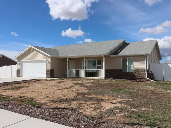 4357 N Prospector Ln, Enoch, UT 84721