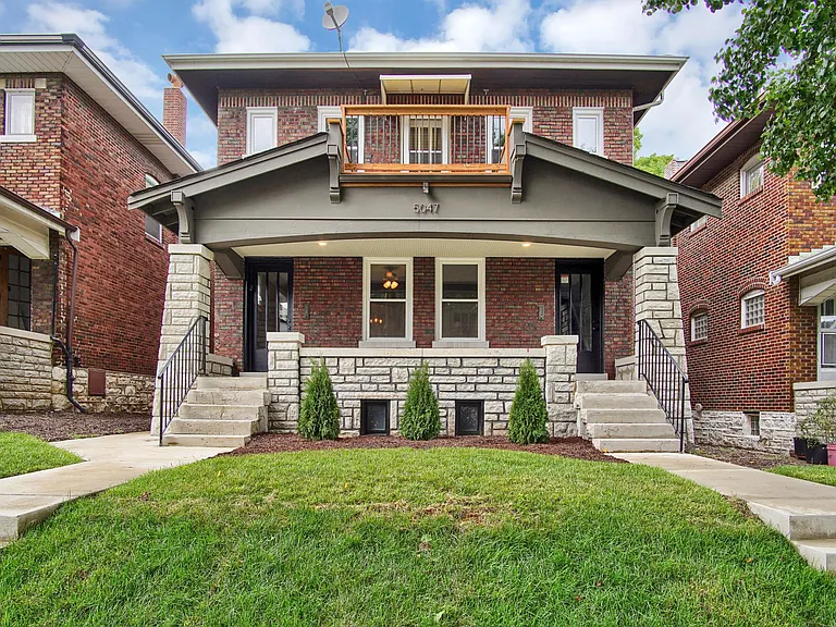 5047 Mardel Ave — Photo 1