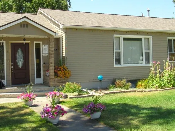 30 N Division St, Cowley, WY 82420