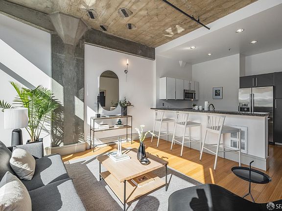 5th image of 1 S Park St APT 210