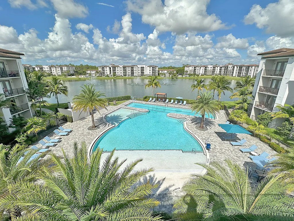 Legacy Gateway Apartments — Photo 1