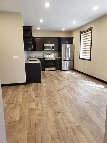 186 Thomas Berry St Photo 1