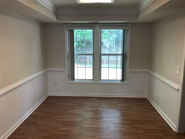 615 Manor Glen Dr, Suwanee, GA 30024