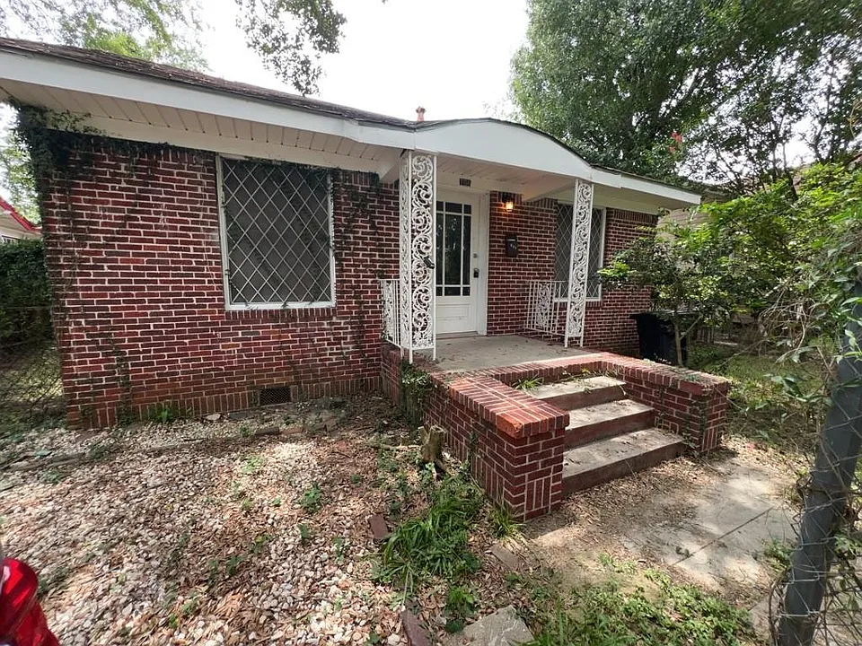 108 Bedford St