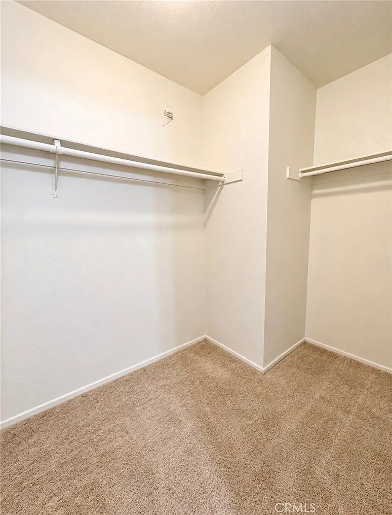 2 bed, 872 sqft, $1,850 — Photo 3