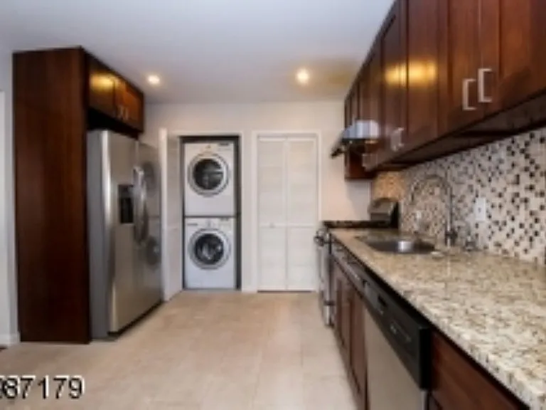 22 Frankie Ln — Photo 13