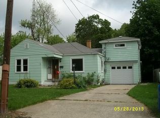 704 E 13th St, Centralia, IL 62801