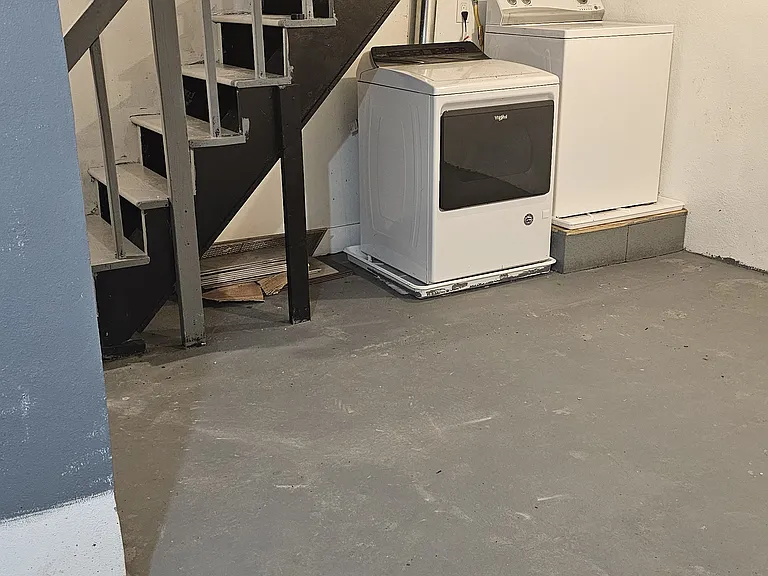 113 E Stewart Ave #1 — Photo 18