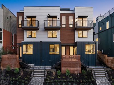 916 B 15th Avenue, Seattle, WA, 98122