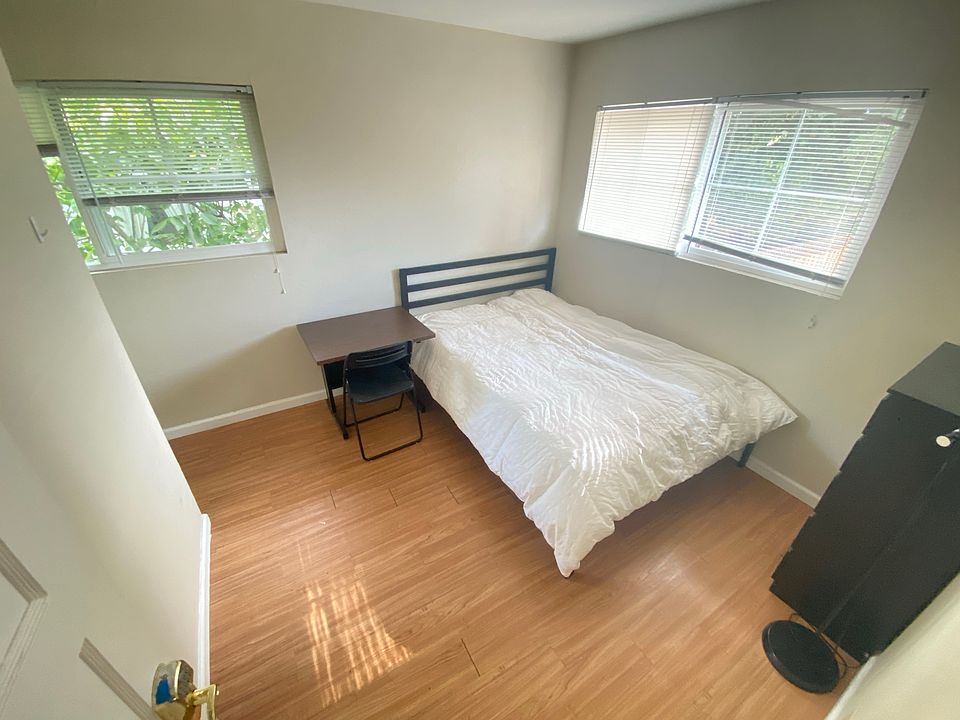 1st image of 10 S Grant St #6