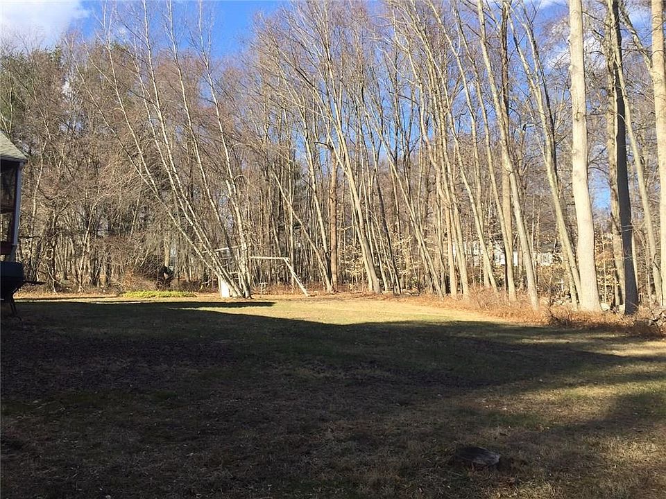 2nd image of 480 Silver Spring Rd
