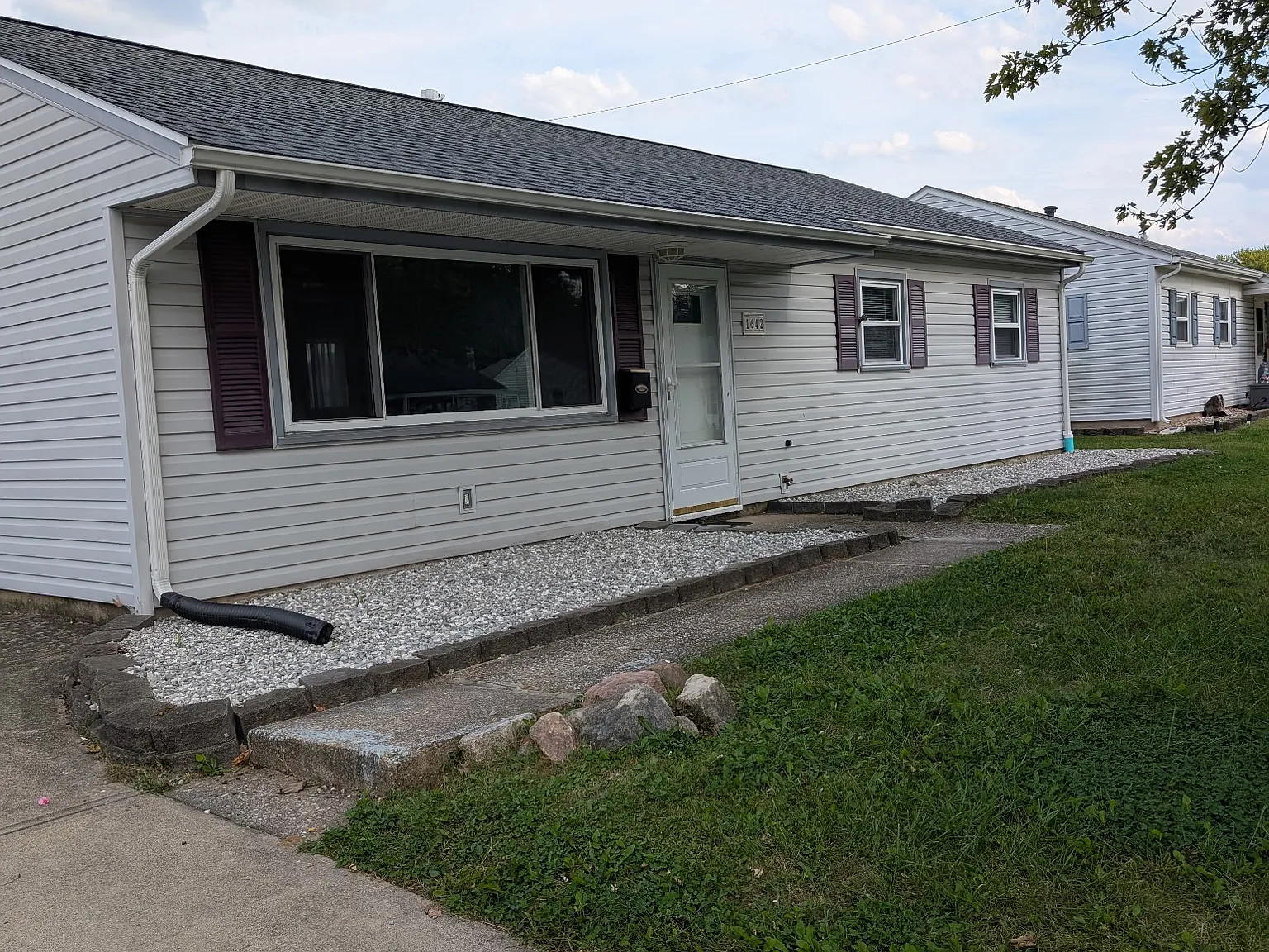 3 bed, 1008 sqft, $1,450 — Photo 1