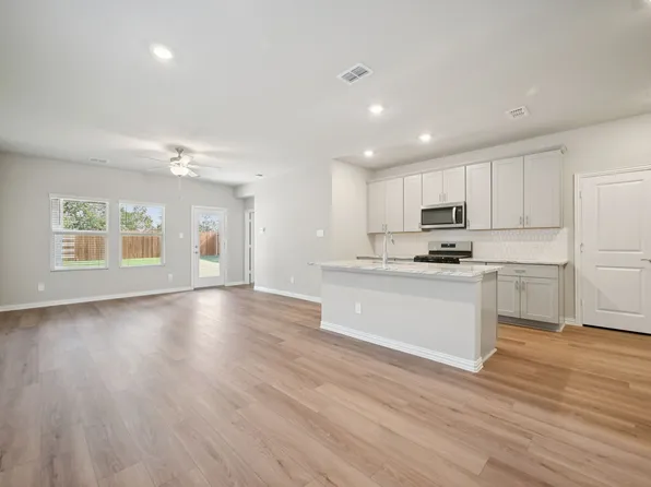 213 Winchester Hill Ln, Princeton, TX 75071