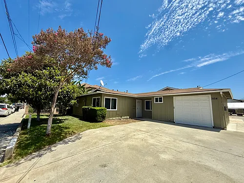 3154 Bartlett Ave Photo 1