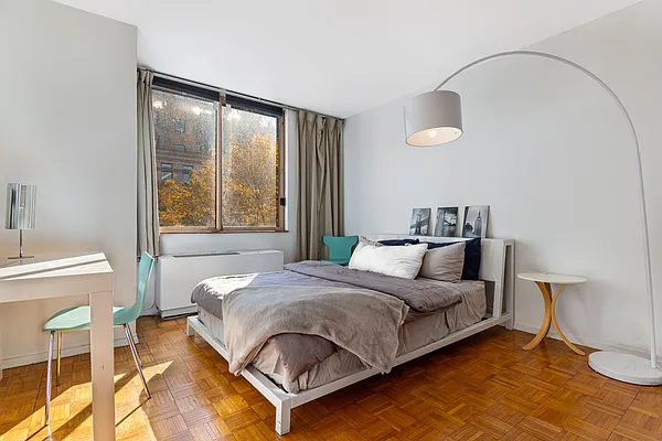 Rented by BARNES New York | media 13