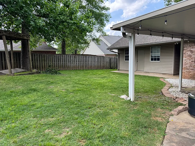 6107 Shadyside Ln — Photo 26
