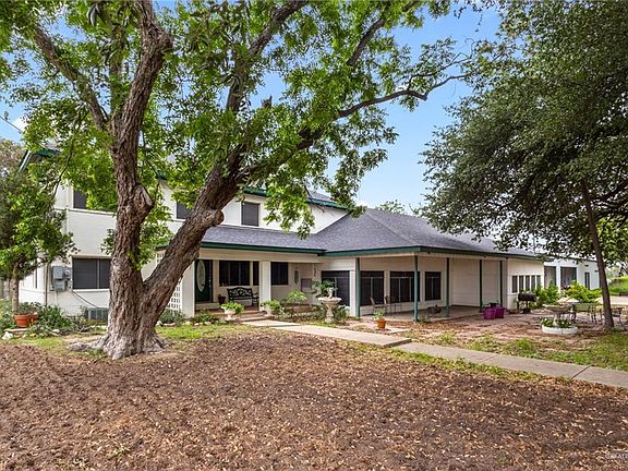 5th image of 3603 E Saint Francis Ave