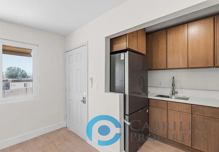 407 Idaho Ave #B — Photo 11
