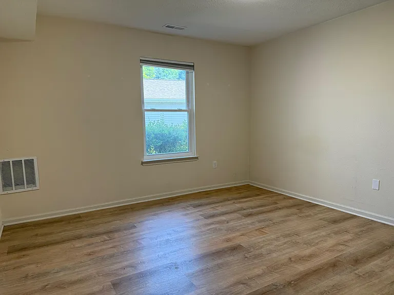 1553 Long Meadow Trl — Photo 9