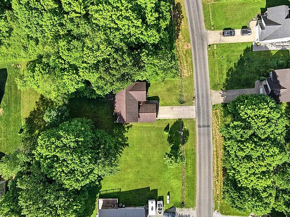 5th image of 115 Grand Ridge Rd