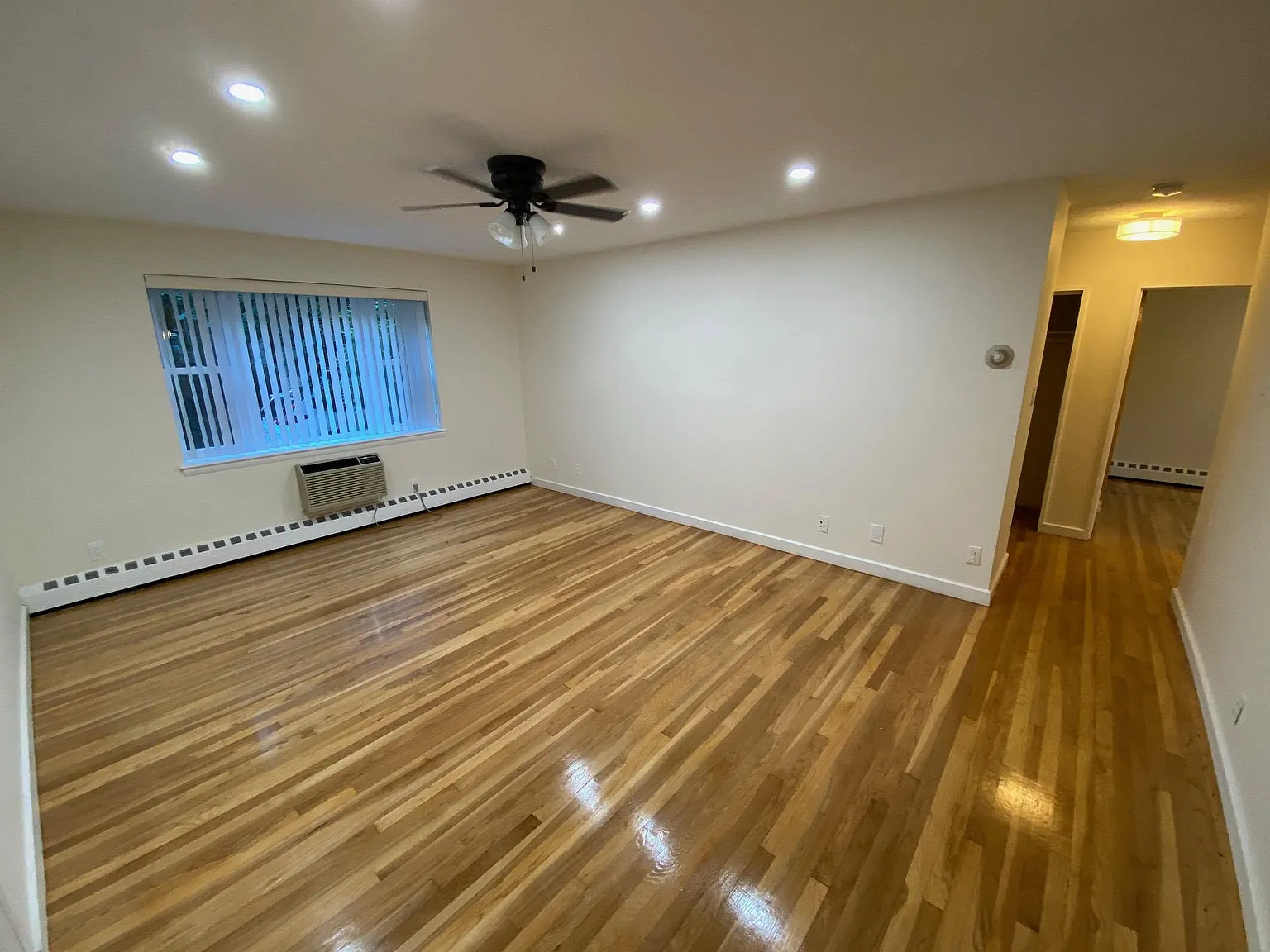 2 bed, $3,200 — Photo 2