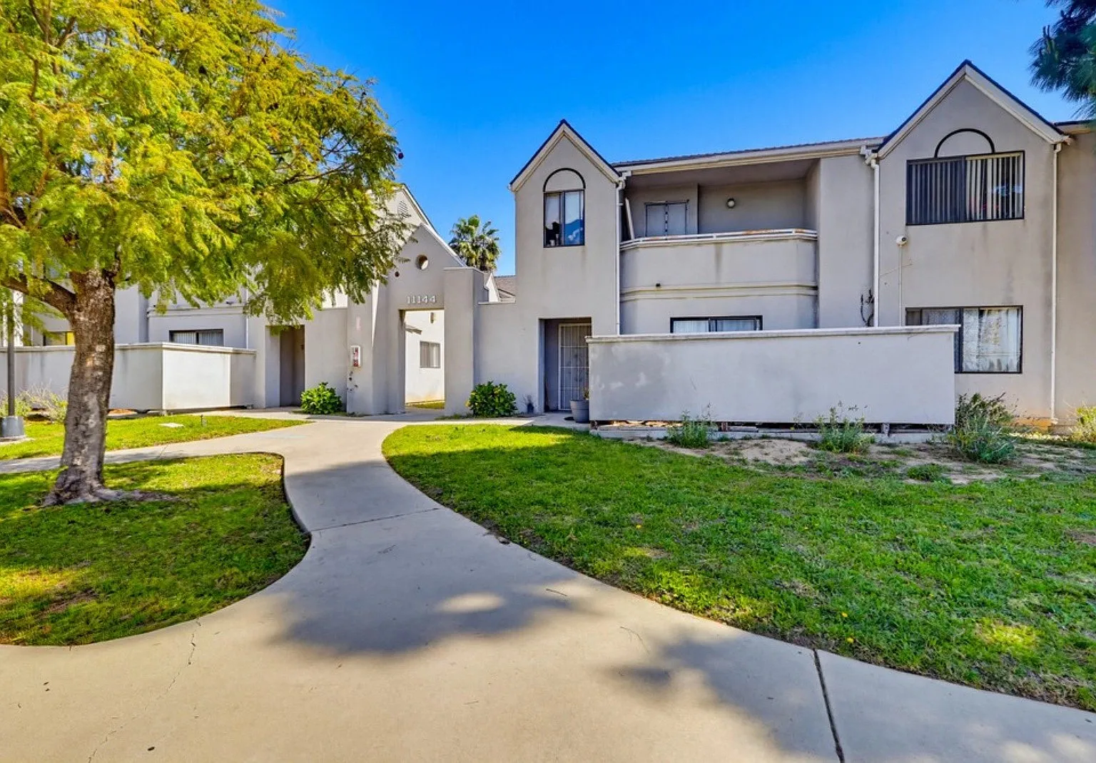 11208 S Western Ave — Photo 4