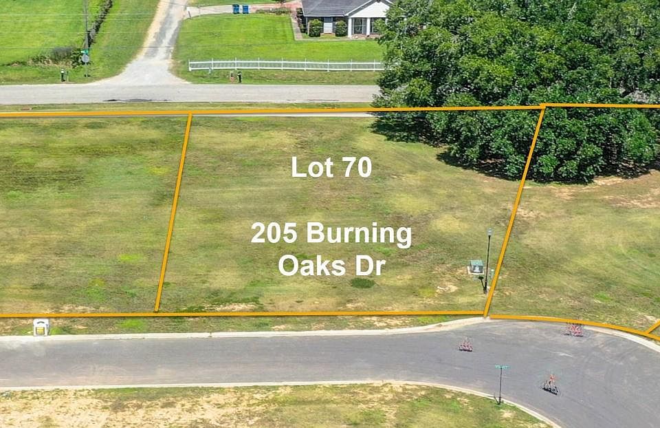 1st image of 205 Burning Oaks Dr