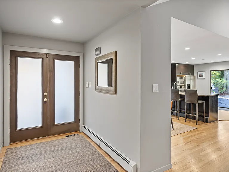 25 N Quarter Rd — Photo 2