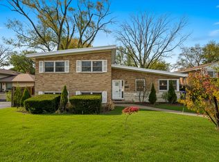 400 Locust Rd, Wilmette, IL 60091