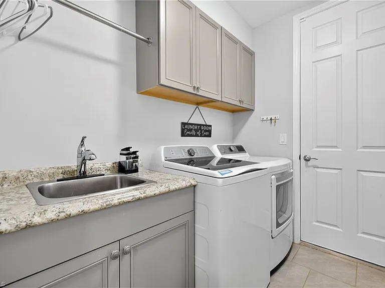 14582 Edgewater Cir — Photo 20