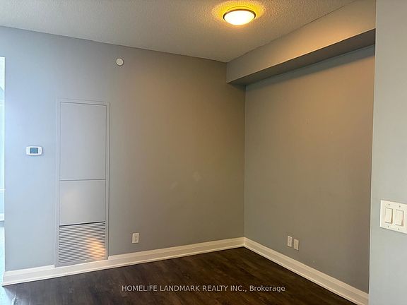 4th image of 28 Uptown Dr #616
