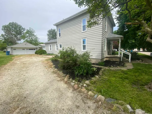204 S Clinton St, Boswell, IN 47921