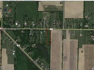 37700 Law Rd, Grafton, OH 44044