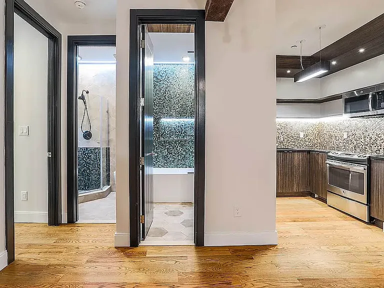693 Chauncey St #4A — Photo 3