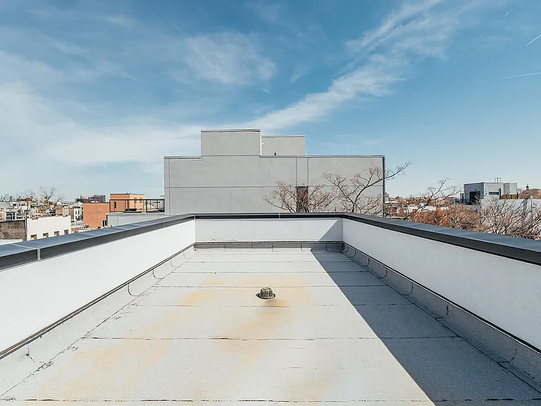 277 Evergreen Ave #1B — Photo 11