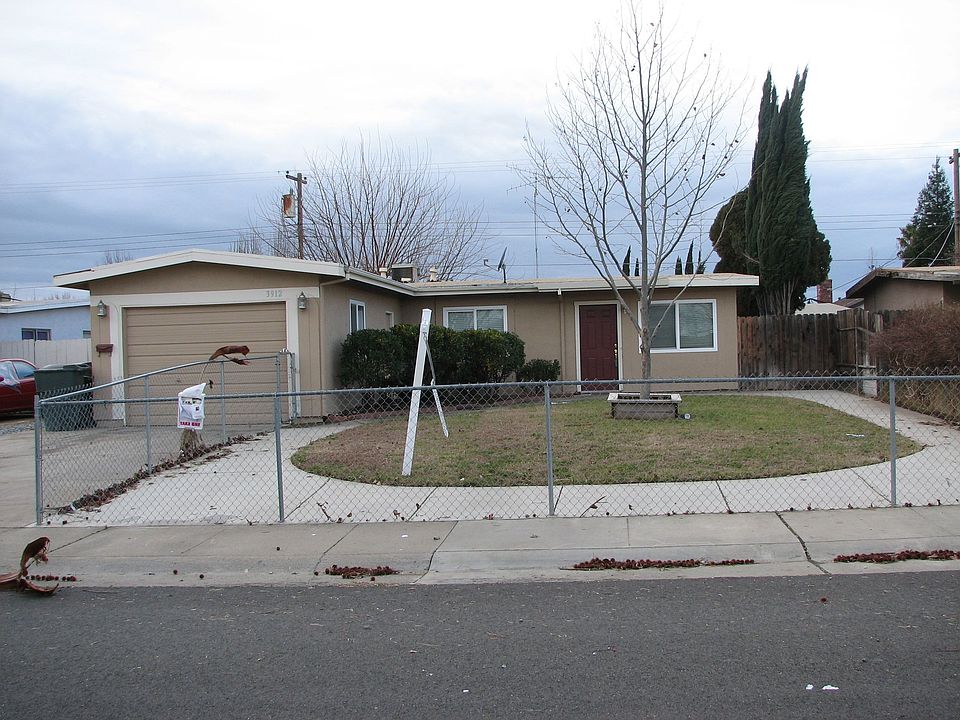 1st image of 3912 Moonbeam Dr