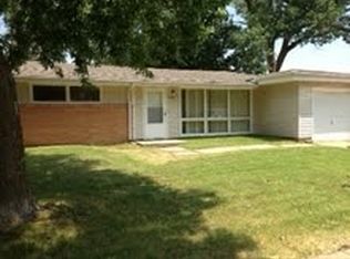 1107 Flint St, Salina, KS 67401