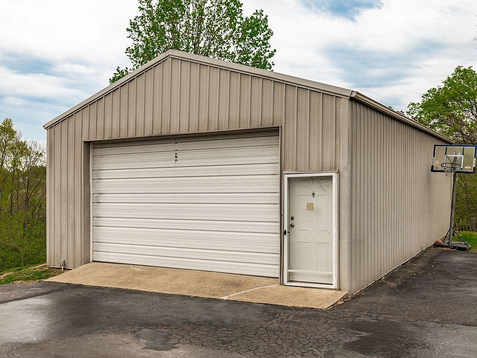 16th image of 1103 Johnny Spears Rd